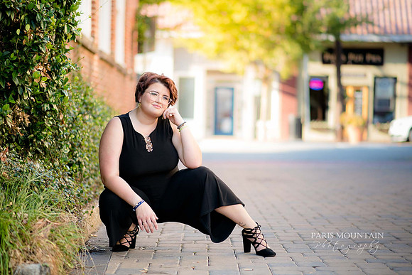 Dog Groomer Senior Portraits-19
