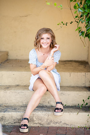 Senior Portraits Soccer-39