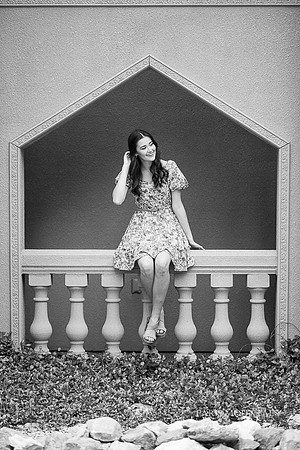 Castle at Wildwood Gardens Senior Portraits-37