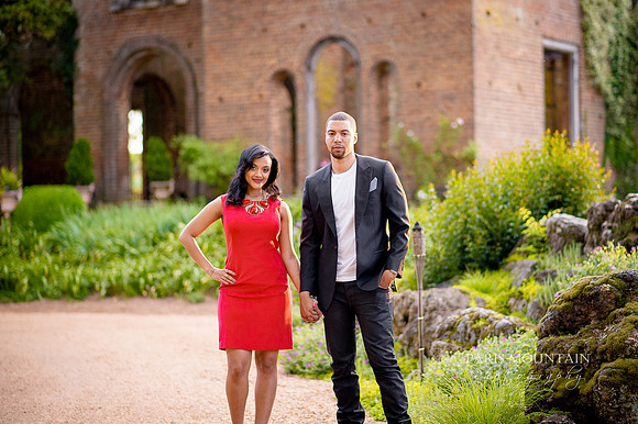 Barnsley Gardens Engagement 17