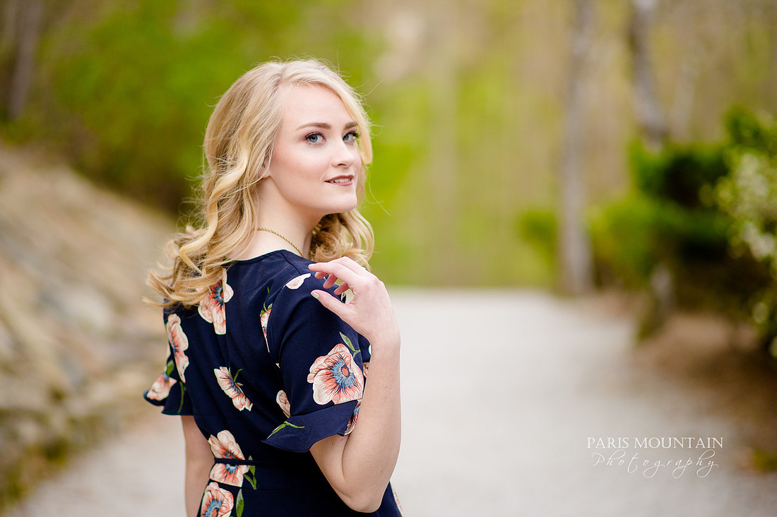 Georgia Waterfall Senior Portraits -15