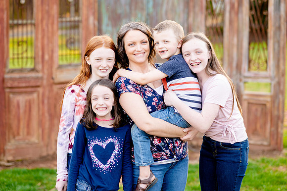 Paulding County Family Portrait Photographer-17