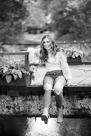 Mt Paran High Senior Portrait Photographer-12