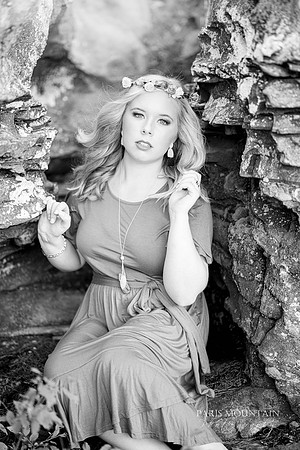Douglasville Senior Portrait Photographer-4201-2
