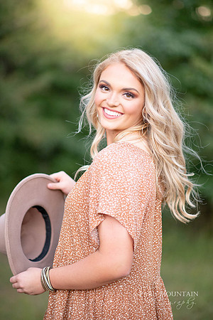 Senior Portrait Photographer Georiga-24