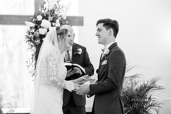 Venue at Twin Oaks Wedding Photographer-107