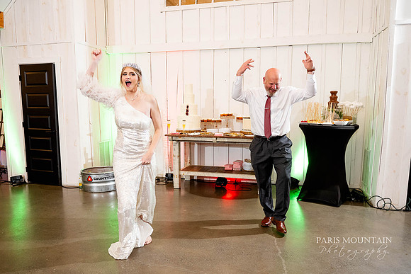 Venue at Twin Oaks Wedding Photographer-165