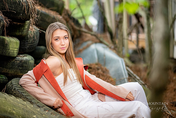Cartersville Senior Portrait Photographer-24