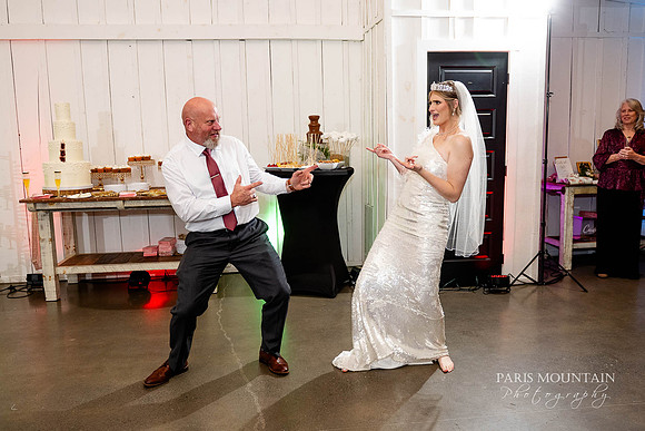 Venue at Twin Oaks Wedding Photographer-162
