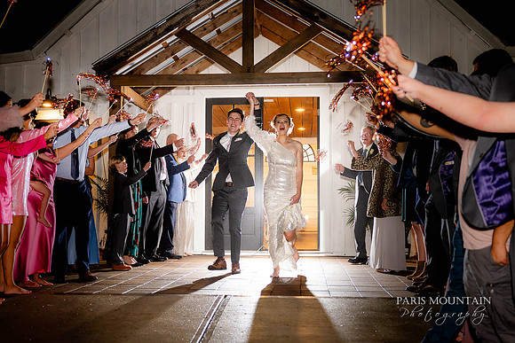 Venue at Twin Oaks Wedding Photographer-185