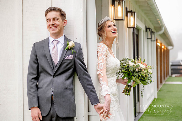 Venue at Twin Oaks Wedding Photographer-60
